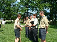 Louis A. reoit le badge d'acolyte